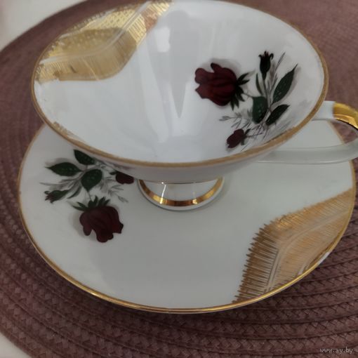 Чайная пара. Бавария. Тонкий фарфор. Натуральная позолота.Винтаж.