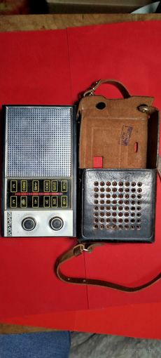 Радиоприемник Кварц - 406. СССР. С рубля. Необычайный Ретро-АртеФакт.