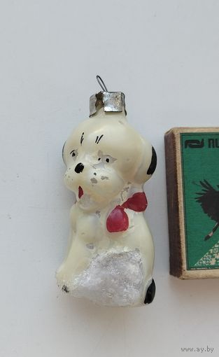 Ёлочная игрушка. Собачка с бантиком.