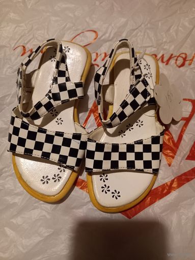 Босоножки для девочки