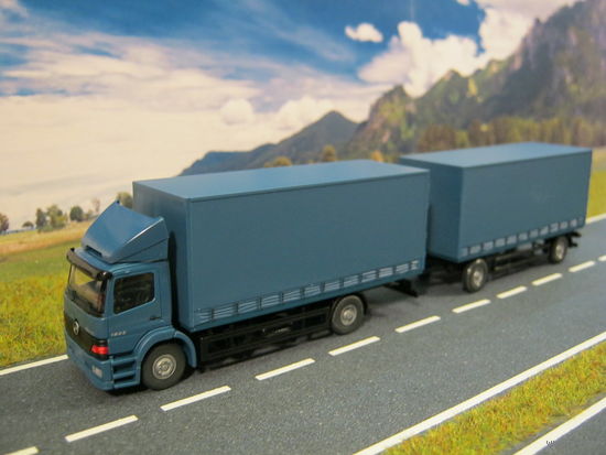 Модель грузового автомобиля Mercedes-Benz Atego (1). Масштаб HO-1:87.