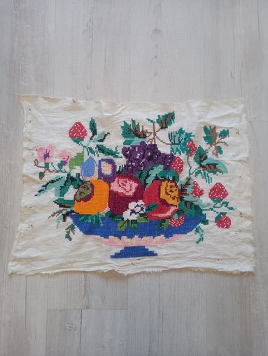 Картина вышитая ствринная натюрморт