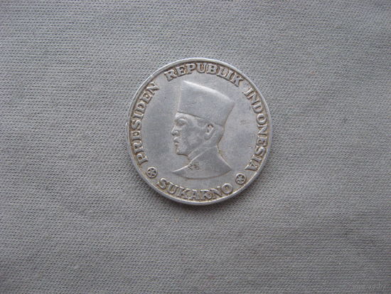 Ириан Барат (Индонезия) 10 сен 1962 год