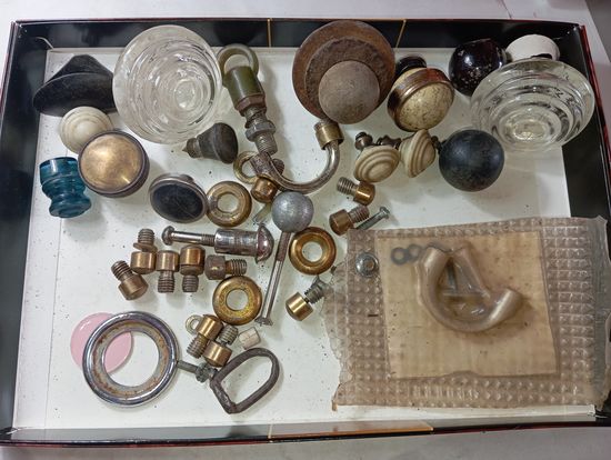 Винтажная мебельная фурнитура .