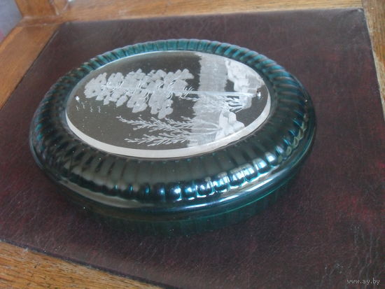 Шкатулка.17Х14Х4.5 см.