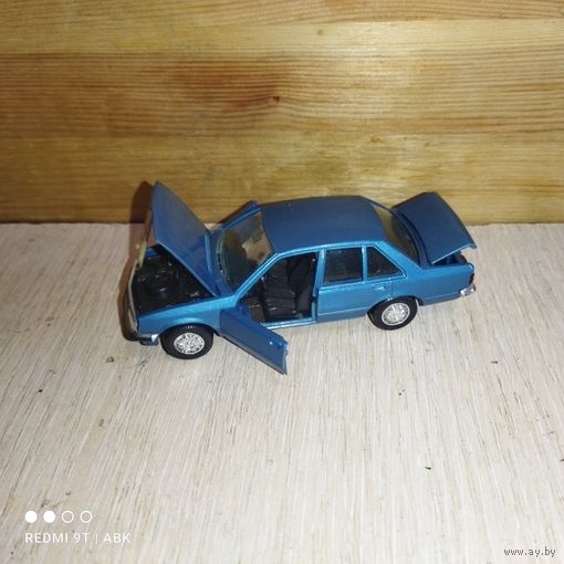 Opel Rekord Limousine 4 Turingg.GAMA 893.Оригинал.Германия.1/43.