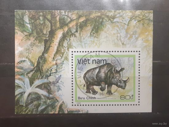 Вьетнам. 1988 год. Фауна. Блок (510)