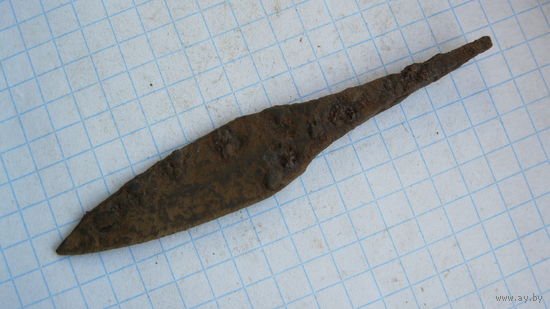 Древний наконечник стрелы.Железо.