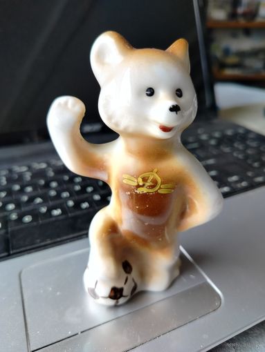 Мишка футболист ДИНАМО