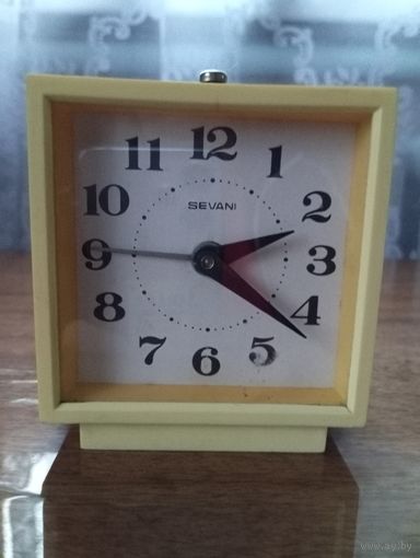 Часы будильник Sevani