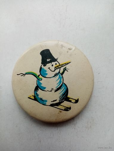 ЗНАЧОК СНЕГАВИК СССР