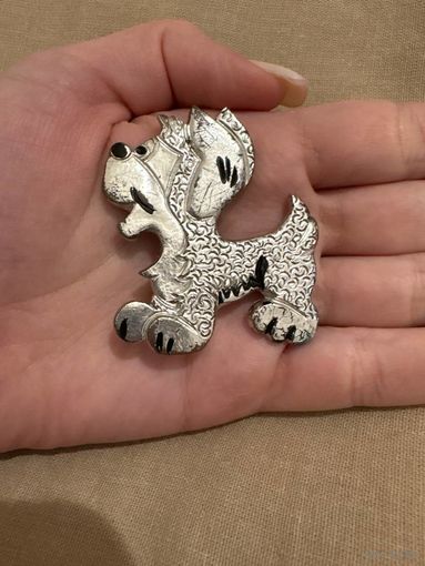 Собака значок