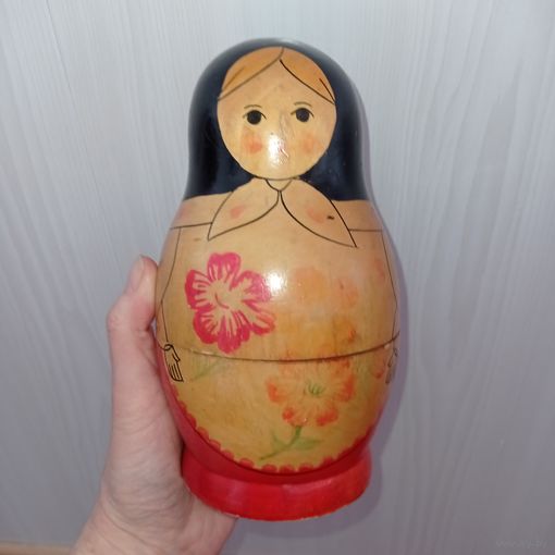 Матрешка СССР большая.