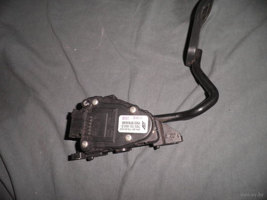 Педаль акселератора(газа) от автомобиля Volkswagen Sharan Б/У.С рубля.