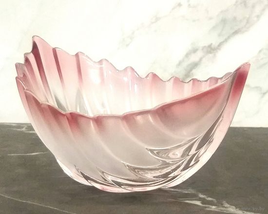 Салатница Фруктовница Walther Glas * Германия * Матовое Стекло * длина 18.5 см * Новая