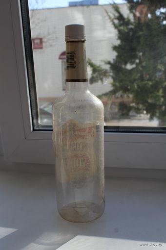 Интересная бутылочка из 90-х