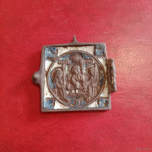 Складень старинный створка с эмалями.