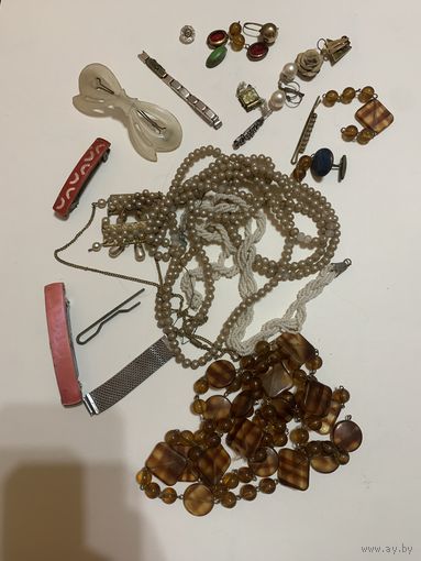 Бижутерия советская