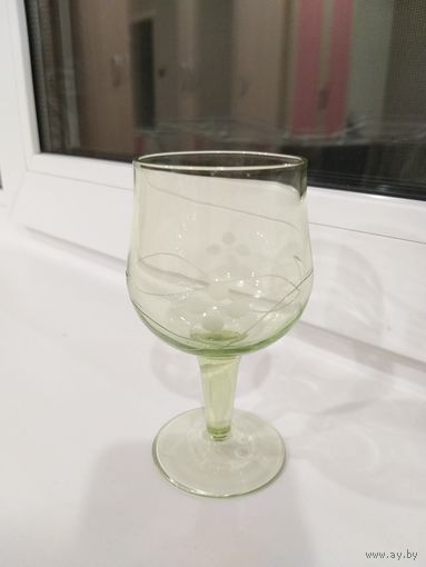 ШИКАРНЫЙ БОКАЛ ВИННЫЙ ЗЕЛЕНОЕ СТЕКЛО