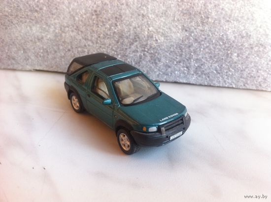 Land rover freelander 1/72