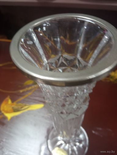 Ваза хрустальная