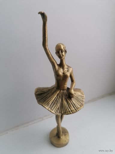 Балерина бронзовая, торги с Рубля