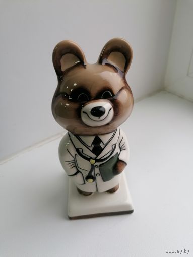 Статуэтка Олимпийский мишка Доктор, врач