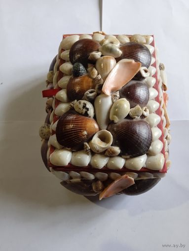 Шкатулка из ракушек