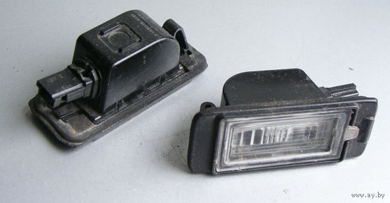Фонари подсветки номера 2 шт. б/у 13578958 GM для Opel Astra J