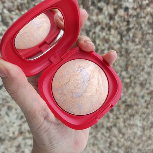 Kiko Ray of Love Radiant Highlighter