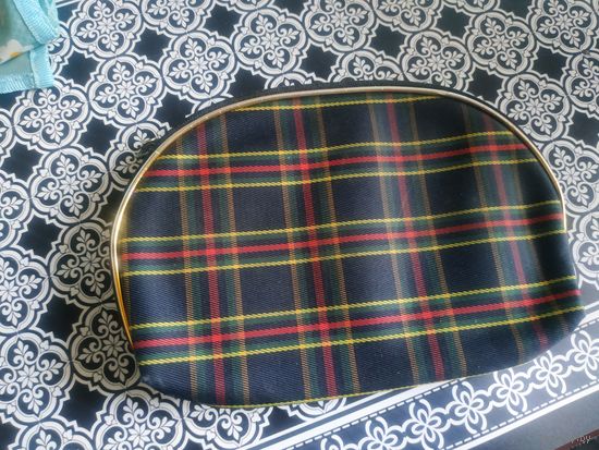 Косметичка. Состояние на скане.