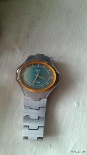 Часы ЛУЧ Кварц