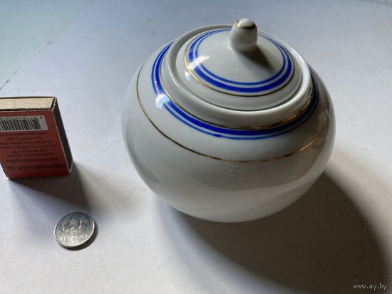 Новогодняя распродажа !Сахарница  Корейский фарфор. ХХ век 50-60 гг