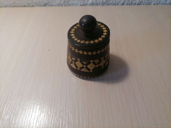 Солонка деревянная