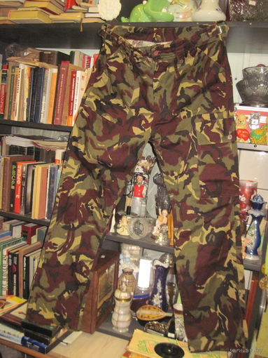 Штаны армейские камуфлированные на 48-50/4 размер.