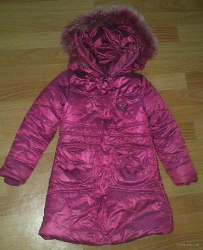 Пальто зимнее на девочку 8-9 лет с капюшоном