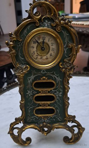 Старинные часы. Бронза позолота.