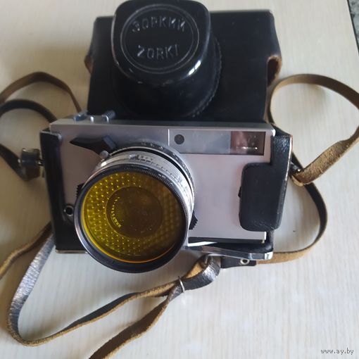 Фотоаппарат Зоркий 10 автомат с рубля.