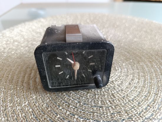 Часы от Форд Сиерра (все лоты с 1 руб без МЦ)