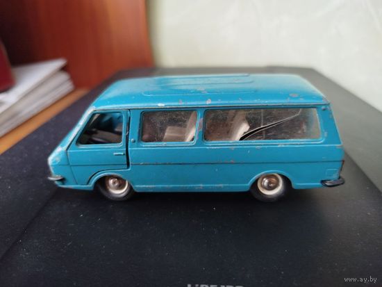 РАФ-2203 MADE IN USSR 1:43 БЕЗ НОМЕРА НА ВОССТАНОВЛЕНИЕ ИЛИ НА ЗАПЧАСТИ