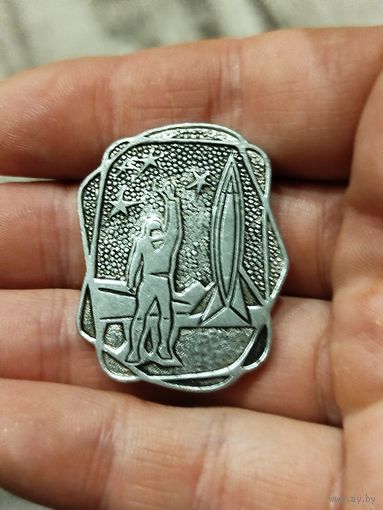 Зажим на пионерский галстук,космос с рубля