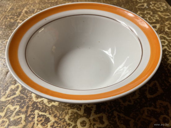 Тарелка салатник БССР Добрушский фарфоровый завод