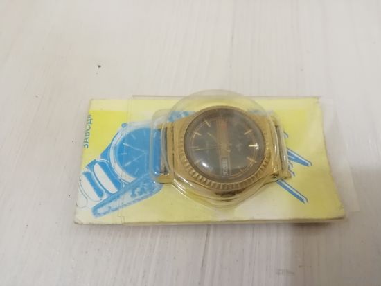 Часы  Луч 2350 календарь футляр паспорт