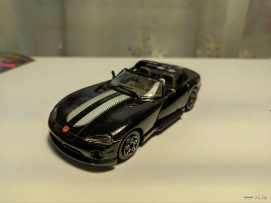 Dodge Viper RT/10 1:43 Bburago Made in Italy машинка металлическая модель автомобиля додж