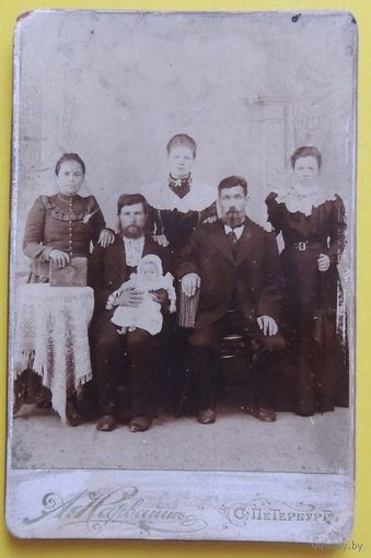 Фото кабинет-портрет "Большая семья", Санкт-Петербург, до 1917г.