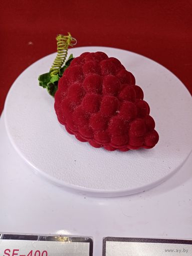 С рубля без мц. коробка для кольца "Малина". 7х5см.