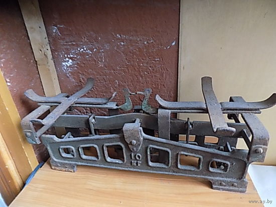 Весы чугунные