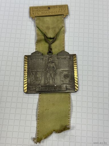 Медаль нагрудный знак. Европа много Лотов с рубля