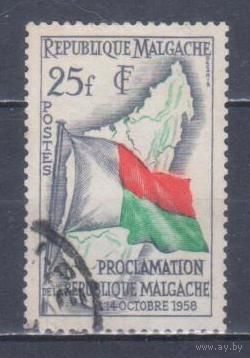 [280] Французские колонии. Мадагаскар 1959. Независимость.Флаг.Карта. Гашеная марка.