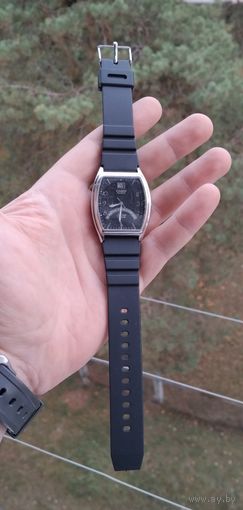 Часы Casio Beside BEM-105. Новый ремешок.